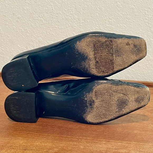 Vintage 90s Salvatore Ferragamo Tassel Loafers Black Leather Elastic Vamp Heels - Picture 11 of 14